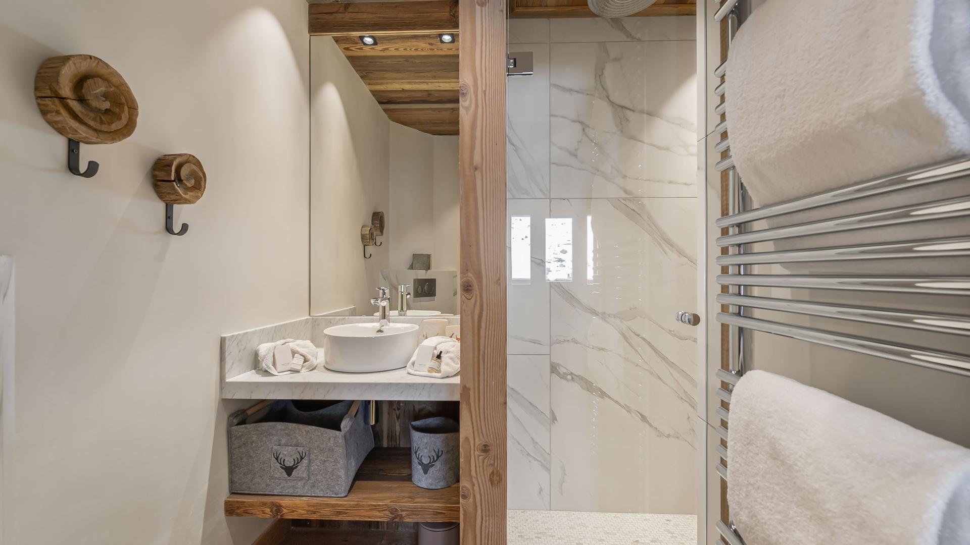 Appartement Penthouse Flèche 6 - Location chalets Covarel - Val d'Isère Alpes - France - Salle de bain 2
