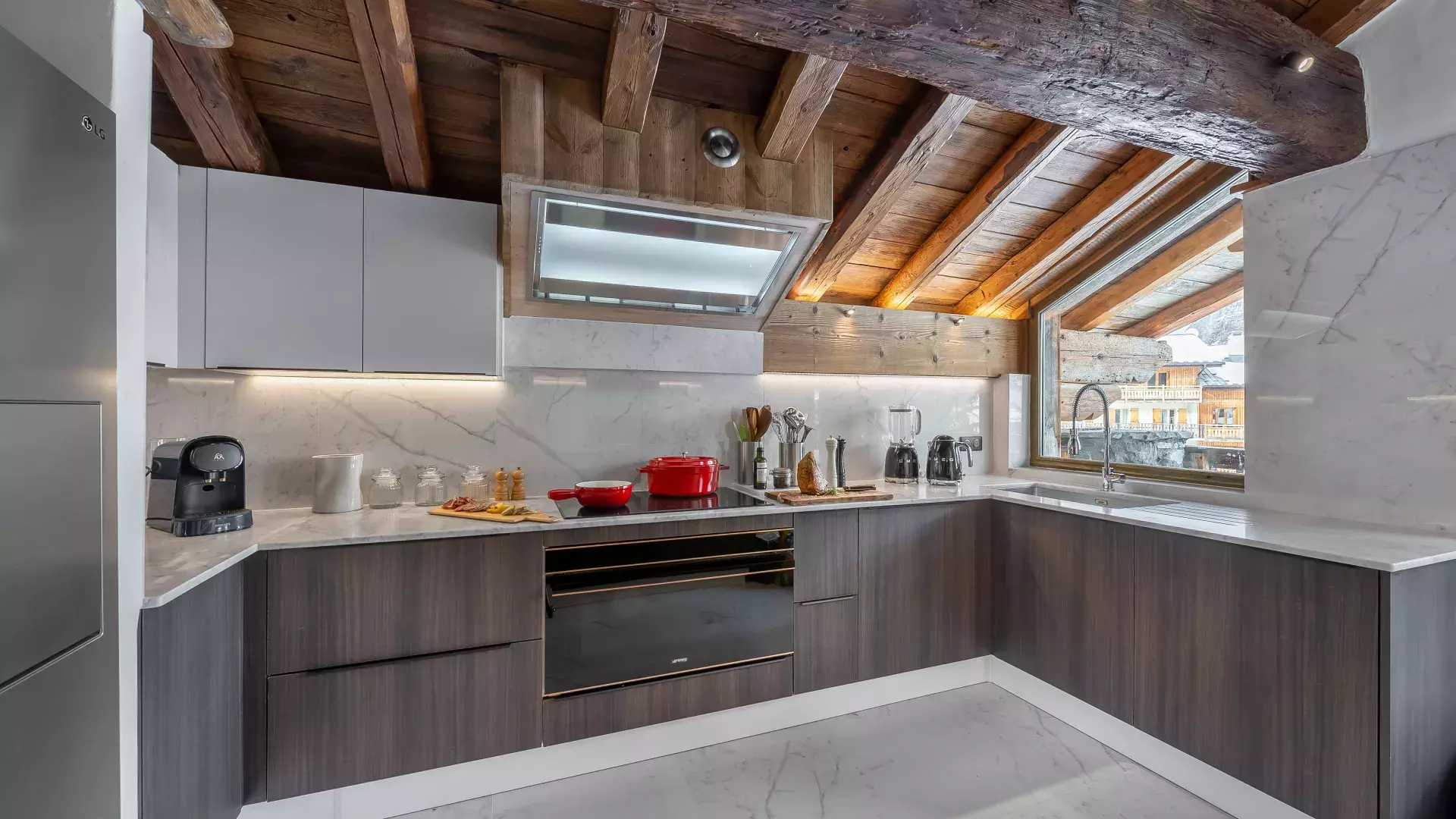 Chalet Mathilda - Location chalets Covarel - Val d'Isère Alpes - France - Cuisine