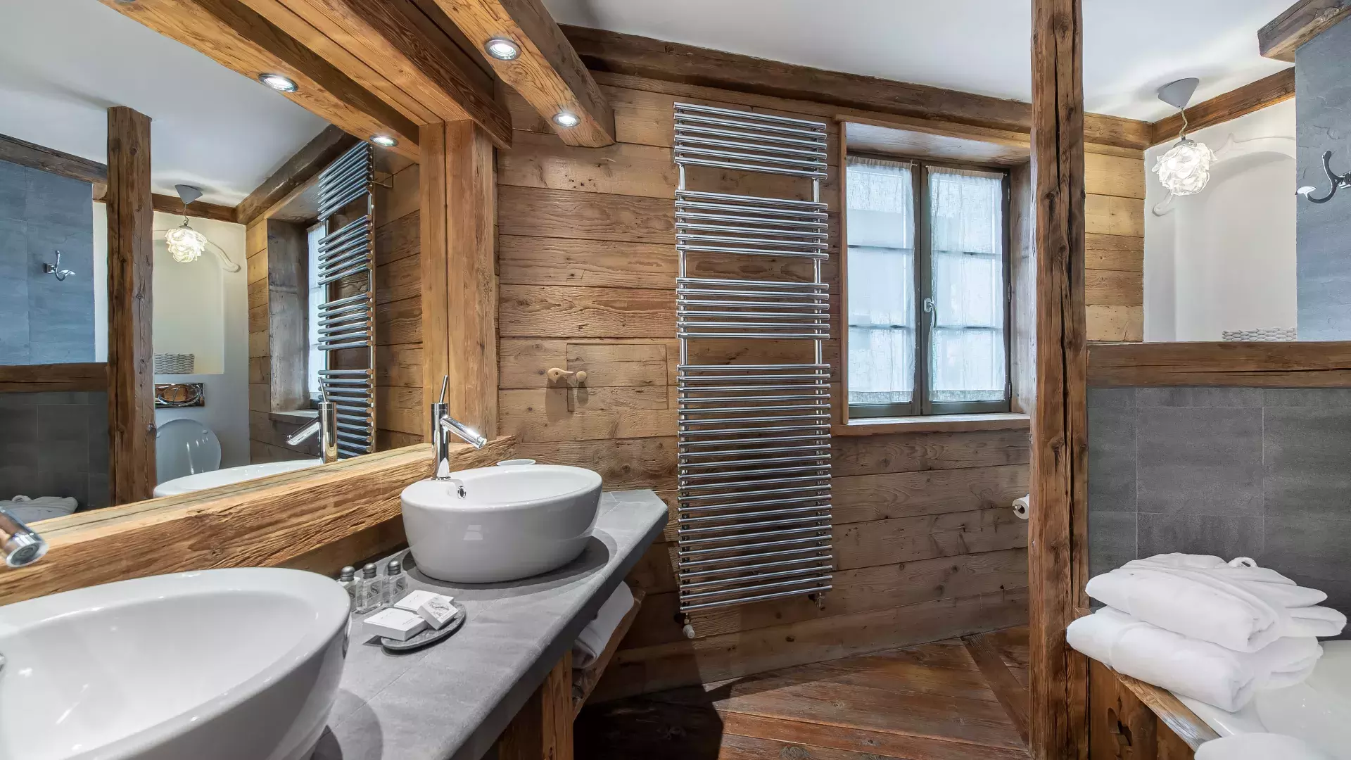 Chalet Pauline 3 - Location chalets Covarel - Val d'Isère Alpes - France - Salle de bain 3