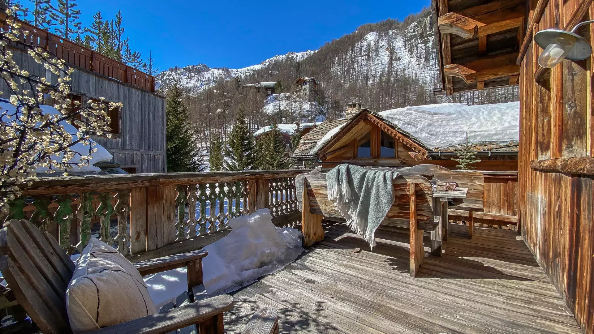 Chalet Lièvre Blanc - Location chalets Covarel - Val d'Isère Alpes - France - Terasse