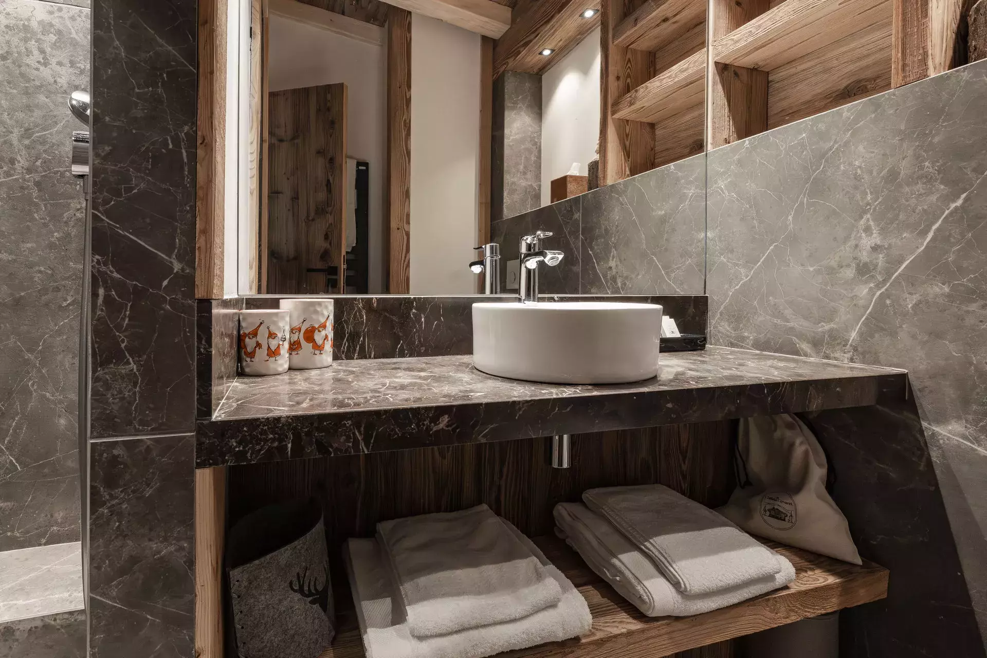 Salle de bain du penthouse Flèche