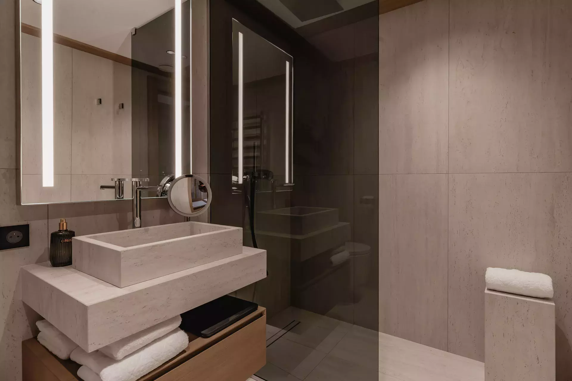 Salle de bain 02 de l'appartement Enjopa