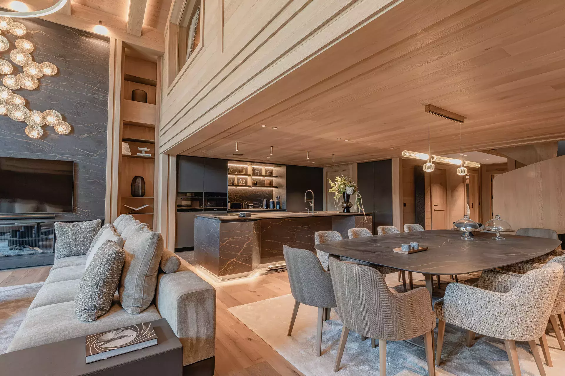 Salle à manger de l'appartement Pistini